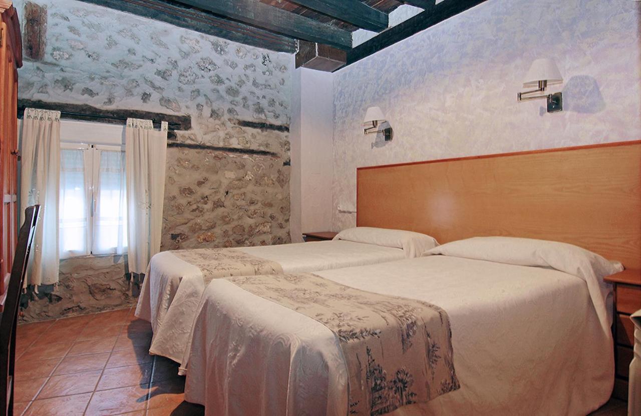 Hotel Rural Los Abuelos Montemayor de Pililla المظهر الخارجي الصورة