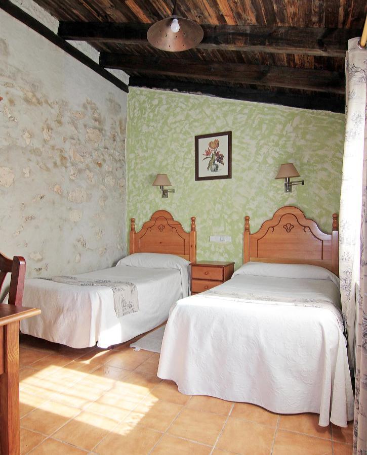 Hotel Rural Los Abuelos Montemayor de Pililla المظهر الخارجي الصورة
